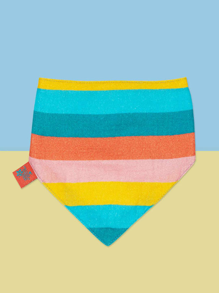 Blade & Rose Bonnie Highland Cow Muslin Bibs - bold, bright and fun! These gorgeous lightweight bibs are made from 100% Cotton.

