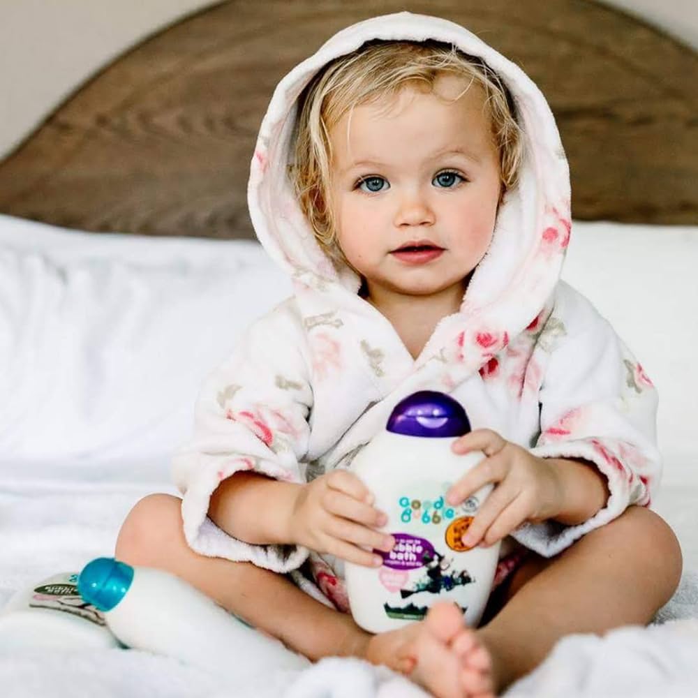 Good Bubble Room On the Broom Bubble Bath - a gorgeous bubble bath created with Pumpkin and Wild Lily Bubble Bath containing at least 98% naturally derived ingredients to help maintain the skin’s natural moisture.