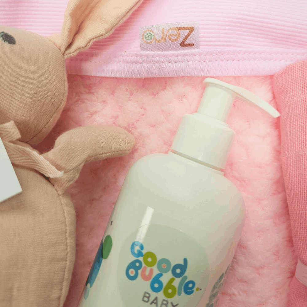 Welcome Baby Girl Kraft Gift Box - closeup