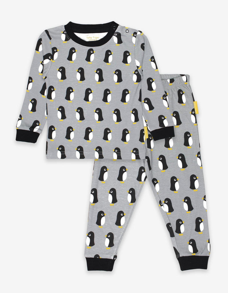 These gorgeous Toby Tiger Organic Penguin Pyjamas are created with 100% GOTS certified organic cotton.