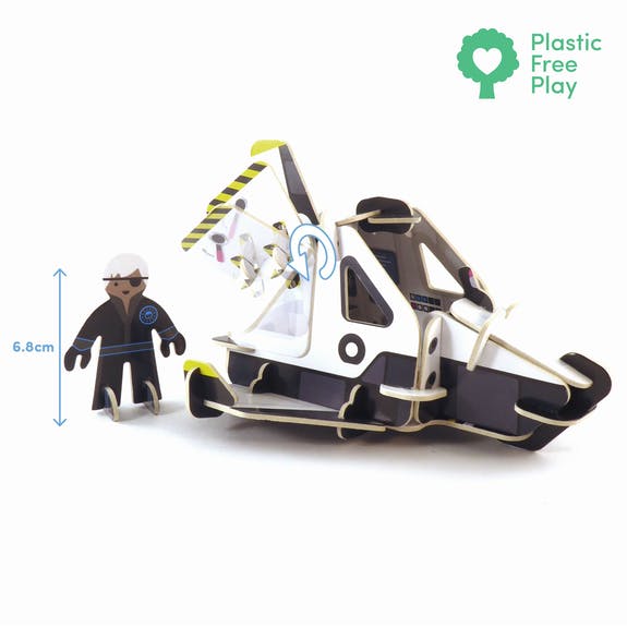 This brilliant Space Ranger Eco-Friendly Build and Play Set by Playpress has 40 pieces, and is also fully compatible with the space station and the space character set.