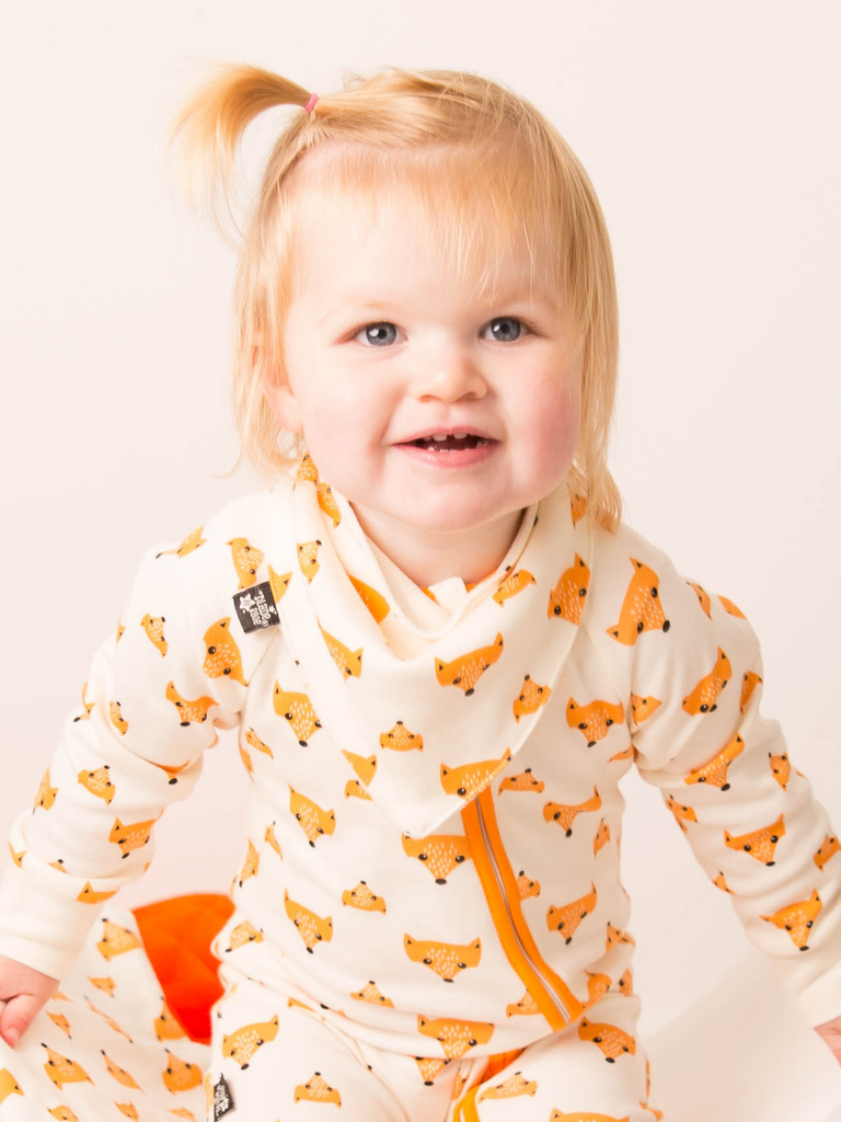 Blade & Rose Fox Bib - bold, bright and fun! This gorgeous bandana bib is cream in colour with the cutest orange fox design.