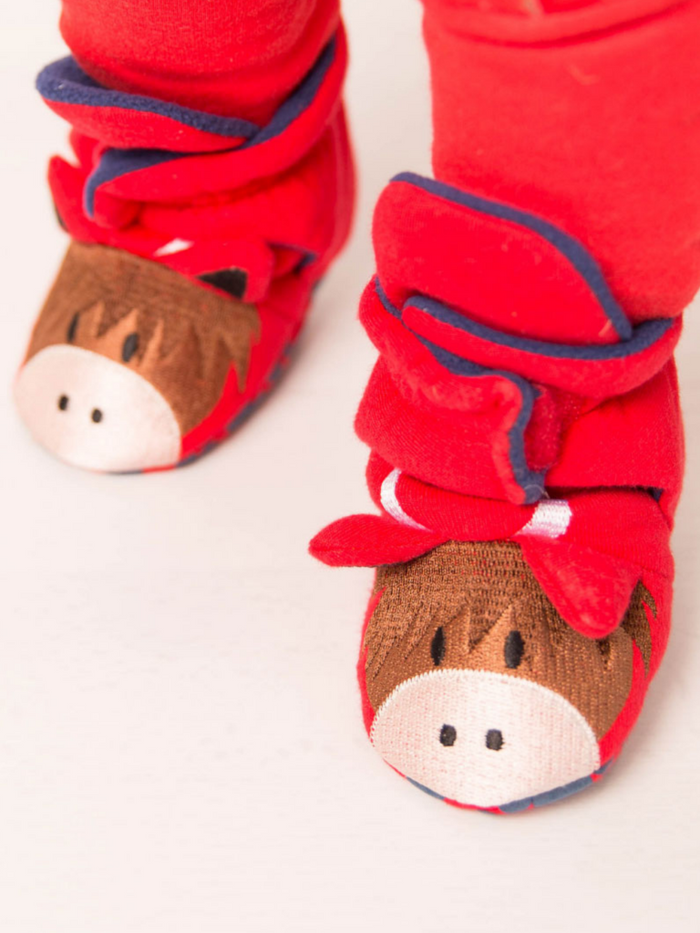 Blade & Rose Highland Cow Booties - beautifully quirky, soft and cosy baby booties in bright red with the cutest Highland Cow design. Say It Baby Gifts
