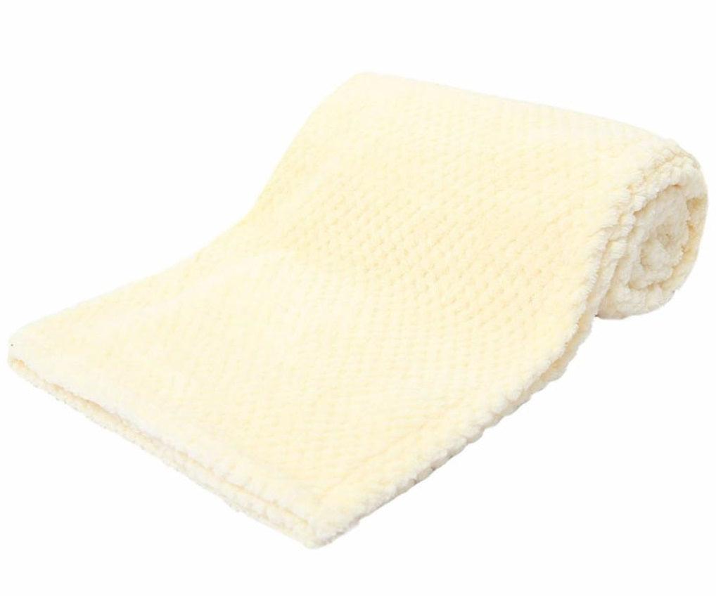 Our Traditional Lemon Baby Clothes Bouquet is carefully crafted out of soft 100% cotton baby clothes. This bouquet contains baby bibs, socks, hat, bodysuit and wrapped in a lemon blanket. (Size 3- months)- Lemon Waffle Blanket