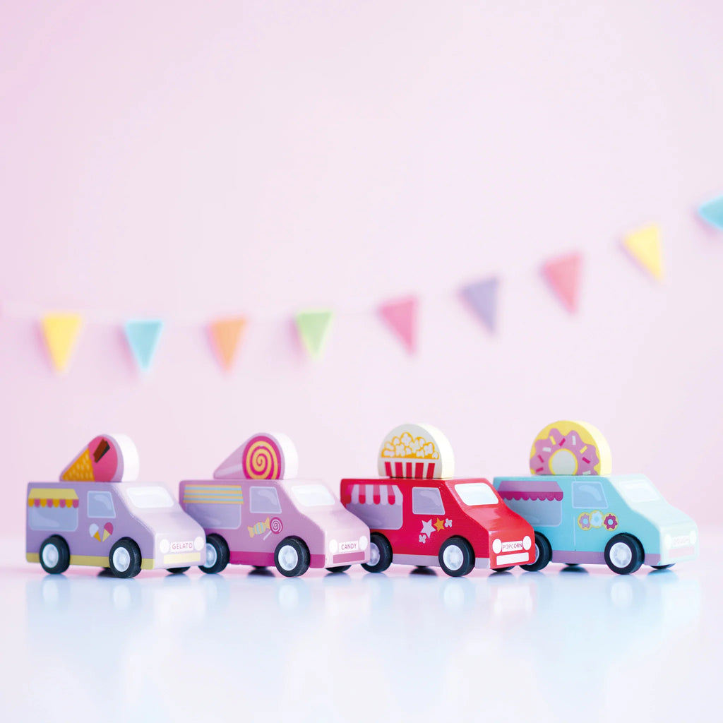 With four different designs to choose from - ice cream truck, popcorn truck, candy truck, donut truck. Each with a unique, colourful and fun design - pull back and watch them race!